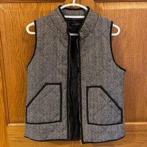 Black and White Vest Women’s Size Small